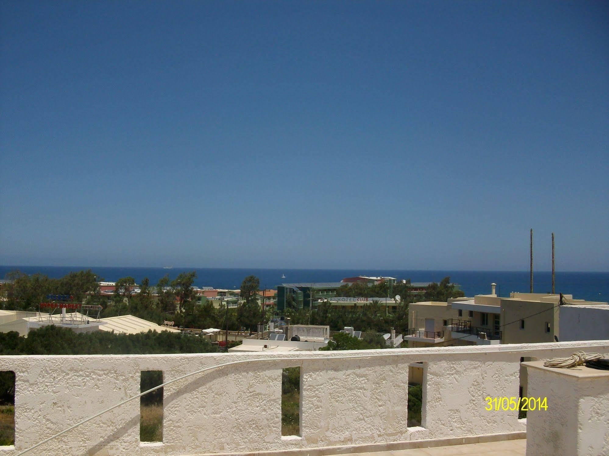 Krits Hotel Hersonissos  Exterior photo